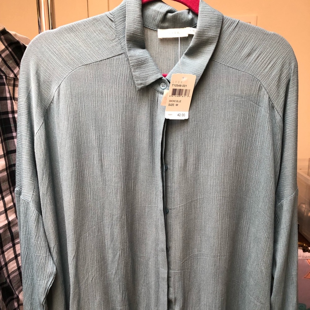 Lush Size Medium Smoke Blue Shirt